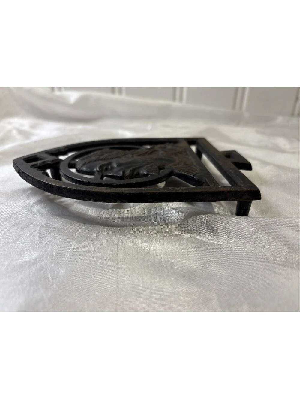 Vintage Antique Cast Iron Religious Trivet of Jesus Hot Pot/Pan Holder w/3 Legs